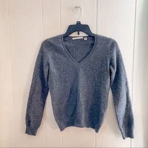 Uniqlo Gray Cashmere V-Neck Sweater